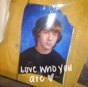 Meet your Posher, Logan